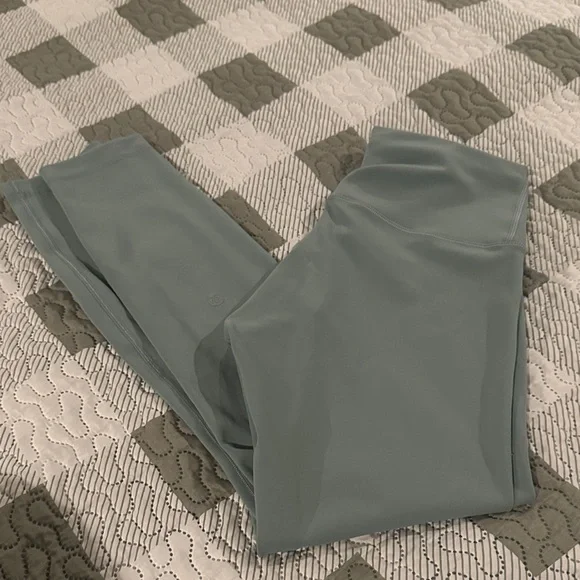 Lululemon sage green leggings - Picture 2 of 5